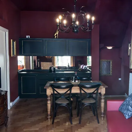 Washington Apartments Al Vittoriale Gardone Riviera Room photo