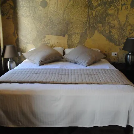 Washington Apartments Al Vittoriale Gardone Riviera Room photo